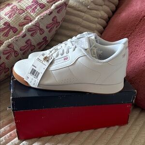 Reebok White Leather Sneakers NWT